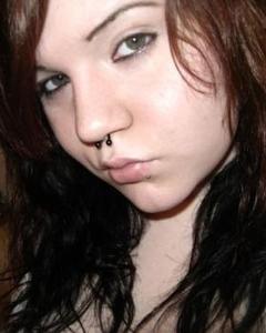 Woman, 36. PrettyInPunk33