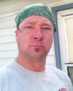 Man, 46. Lkn4drtone