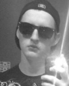 Man, 30. SingleSt3v3