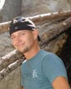 Man, 44. Danielfalls