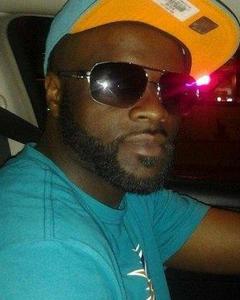 Man, 46. RTHUMBZ
