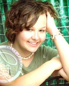Woman, 35. SarahHetzel