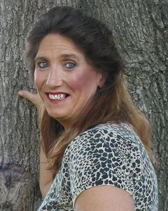 Woman, 57. catsueton