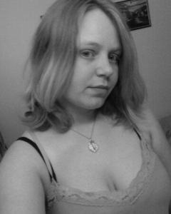 Woman, 34. Chell223845