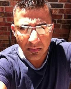 Man, 44. gusk