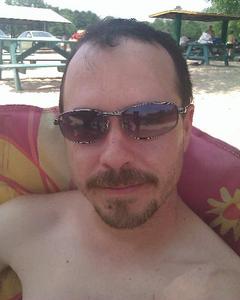 Man, 47. toejoemac