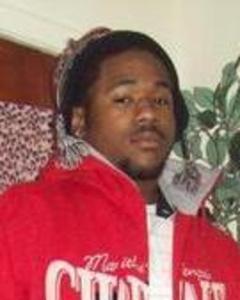 Man, 34. TRELL673