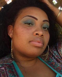 Woman, 41. Sarahl33