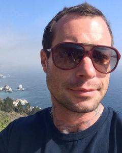 Man, 48. Calboyslim