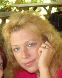 Woman, 62. sehll