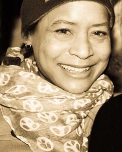 Woman, 67. B4long