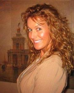 Woman, 45. Steppray