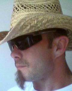 Man, 43. Fast_E772