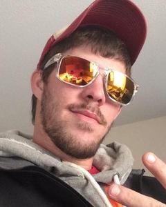 Man, 32. Craig228535