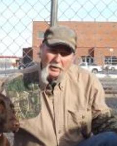 Man, 75. limbliner