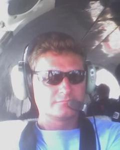 Man, 58. skydiver69236