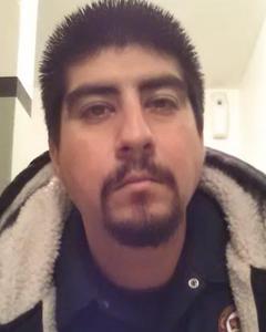 Man, 42. guyyo800012