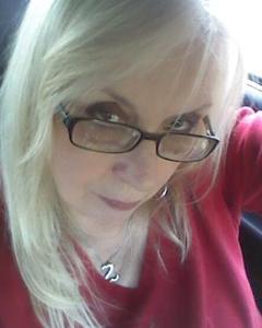 Woman, 80. d_lo546