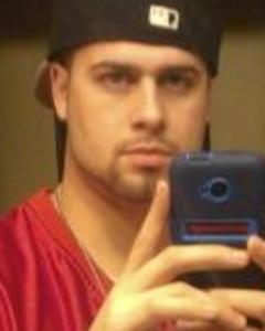 Man, 33. b40