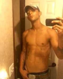 Man, 37. Nickbleu