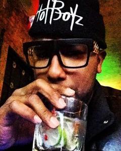 Man, 40. Tunech3163