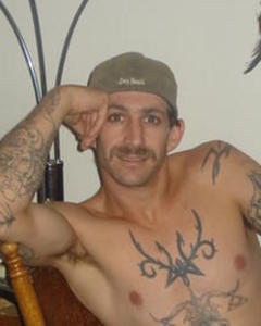 Man, 48. eamra
