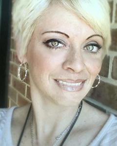 Woman, 48. Kel3065