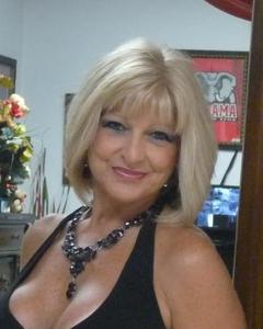 Woman, 62. SweetLips334