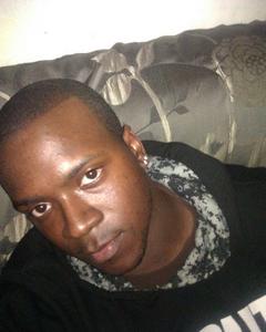 Man, 34. synz6320