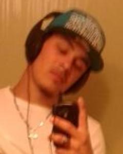Man, 32. chief_39