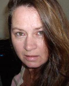 Woman, 59. MyStRiAloNe