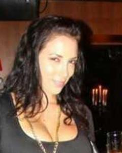 Woman, 43. Gloria221624