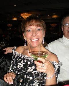 Woman, 70. ringjj16