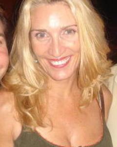 Woman, 65. Laugh460603