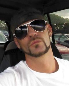 Man, 48. Majikmike