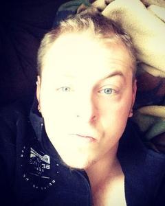 Man, 35. Markhop