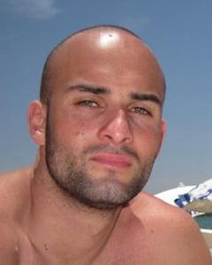 Man, 39. kaz09