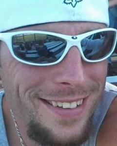 Man, 43. mkkl