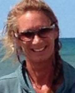 Woman, 62. Hiphiker