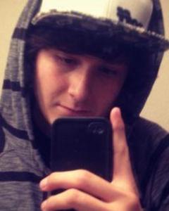 Man, 28. Robert2633