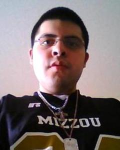 Man, 36. Young_Green070
