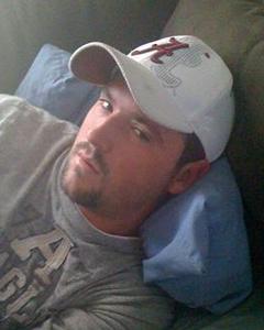 Man, 40. bama1985425