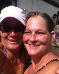 Woman, 67. Dee29313646