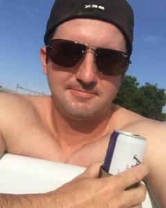 Man, 35. cowboybynight