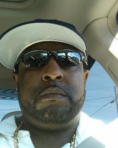 Man, 53. Bee2747