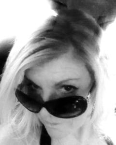 Woman, 62. Blondandbright