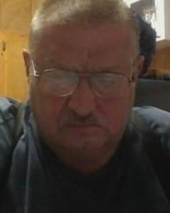 Man, 70. hewnu