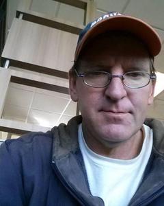 Man, 56. Thinkinglo7384