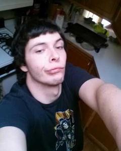 Man, 32. palmskew