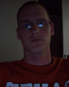 Man, 42. fyjimojr612405